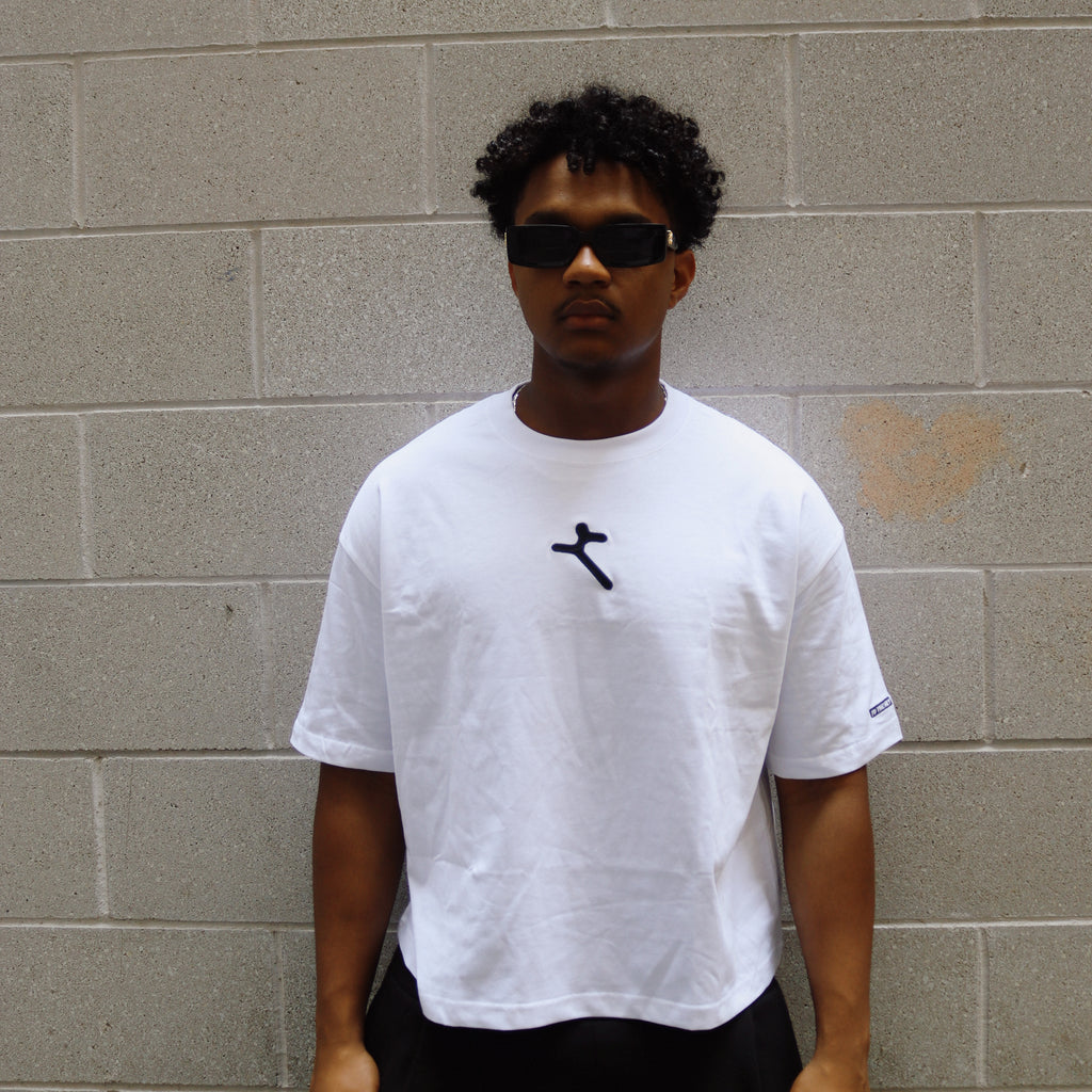 WHITE" BOXY CROP T-SHIRT